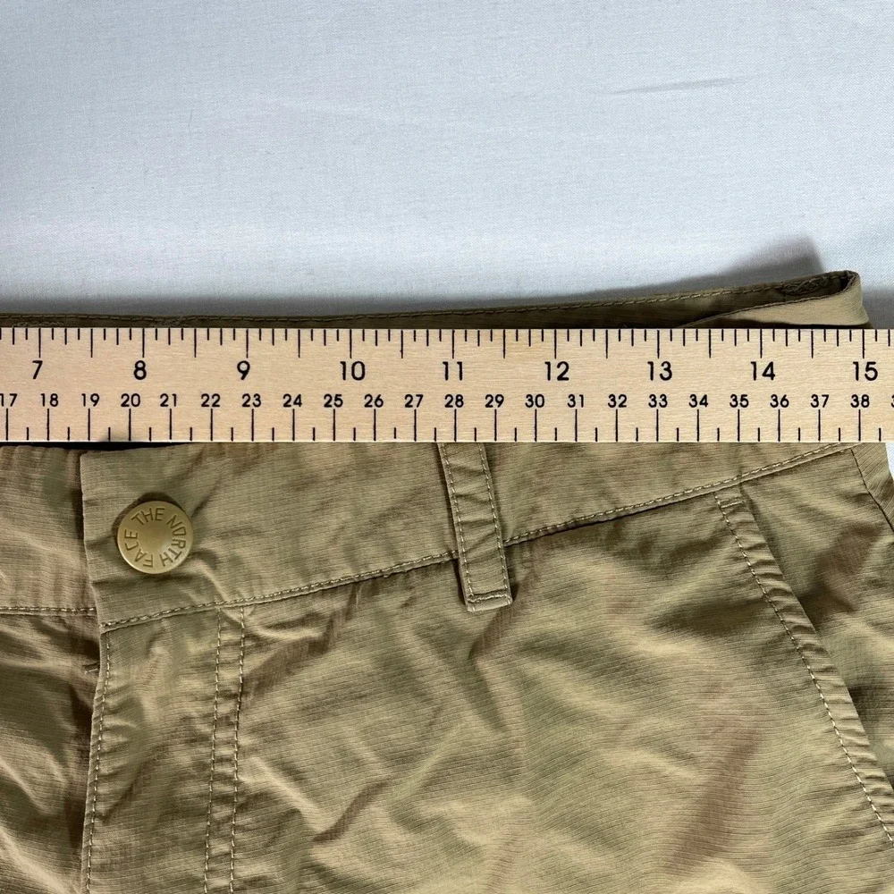 The North Face FlashDry Shorts Mens 30 Khaki Excellent Ripstop Hiking Trail
